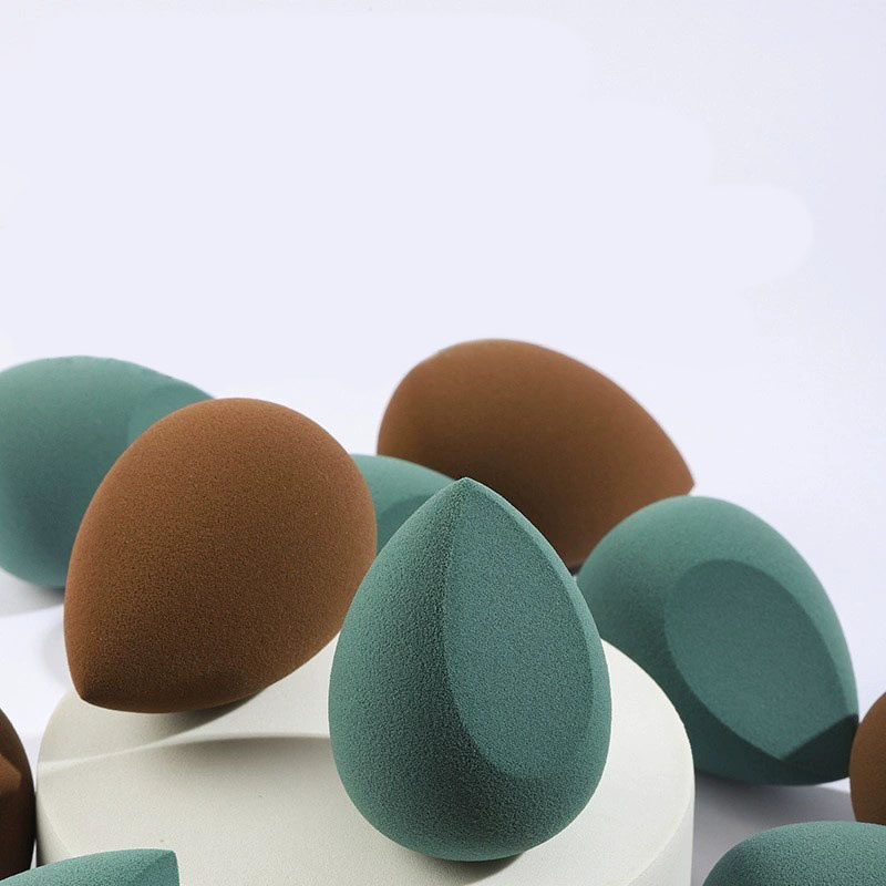 Latex-Free Teardrop Makeup Sponge for Flawless Foundation Application - Image 6
